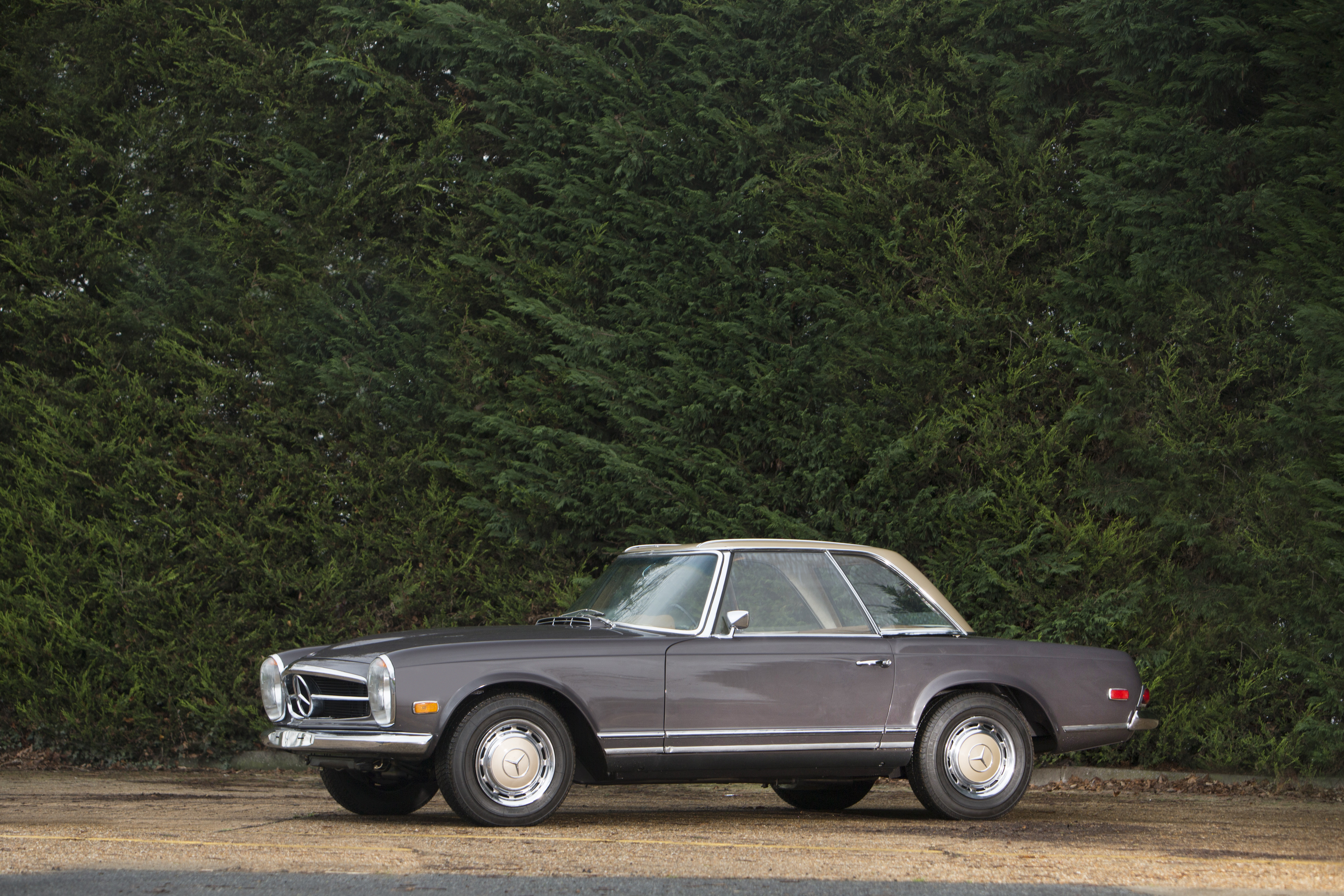 MERCEDES-BENZ AUCTIONED BY BONHAMS IN AID OF PARIS CHARITY FOR POST-TRAUMA RESEARCH cover